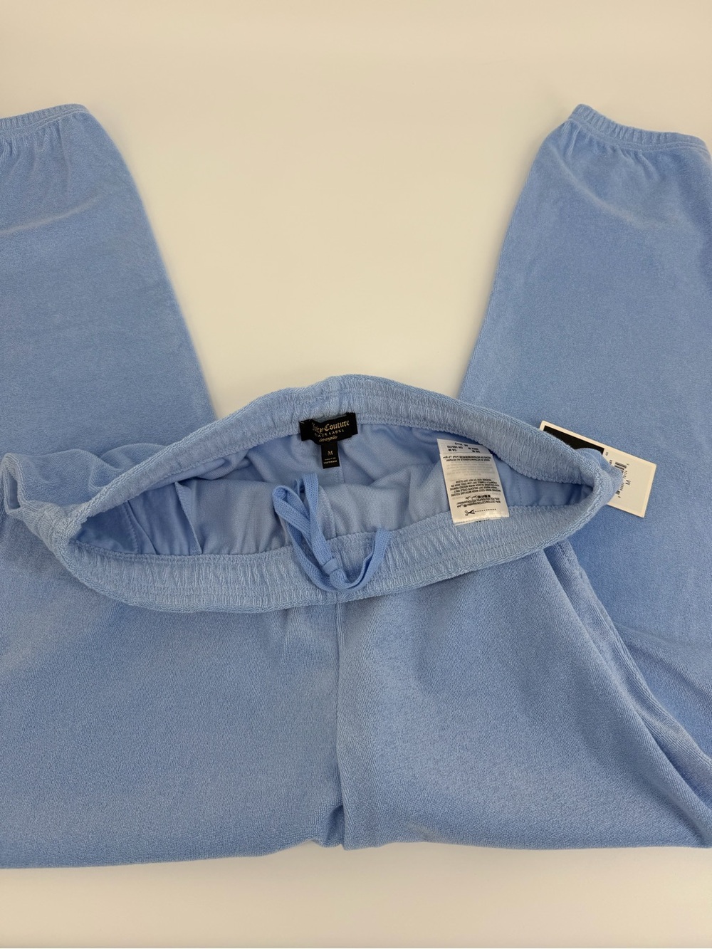 Juicy Couture BEACH BLUE
MICROTERRY EASY JOGGER
PANT - Picture 6 of 11
